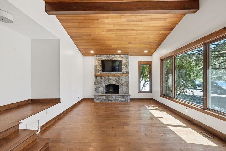 Property Photo: 17118 N Dunn Rd WA 99021
