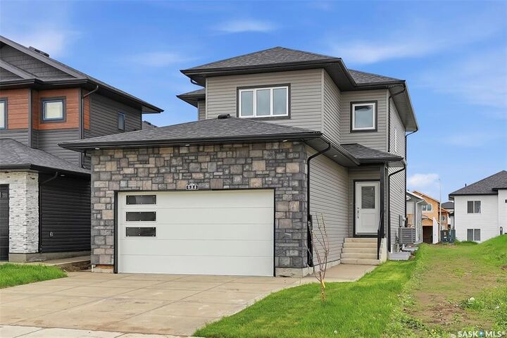 534 Sharma Crescent — photo 1