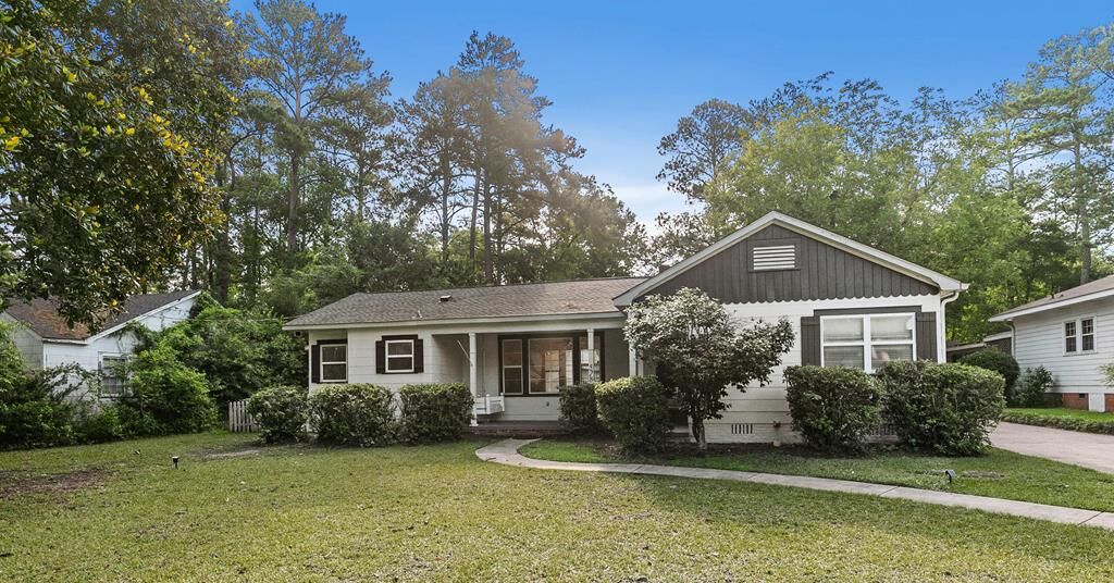 Property Photo:  528 N Park Ave.  AL 36303 