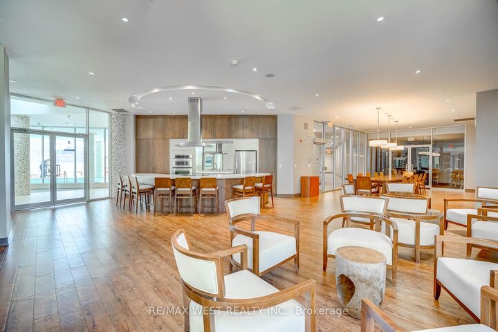 Property Photo: 2240 Lake Shore Boulevard W 908 ON M8V 0B1