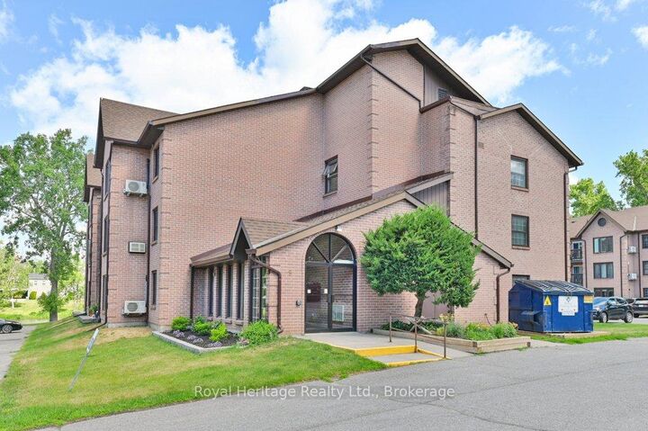 9 Centre Street 203 — photo 1