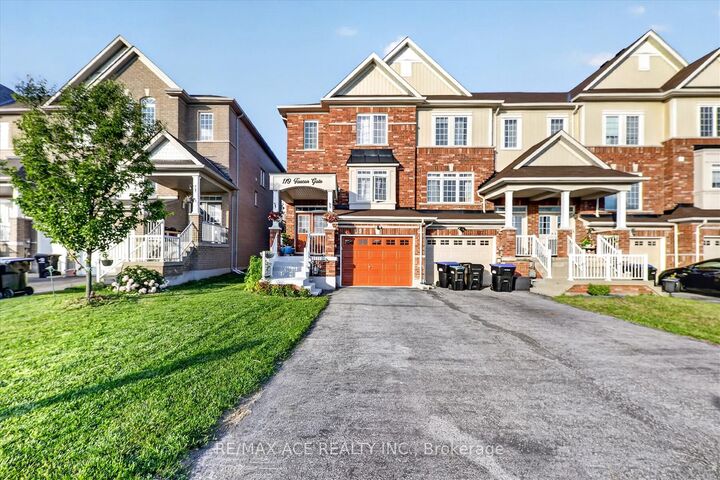 Property Photo: 119 Taucar Gate ON L3Z 2A5
