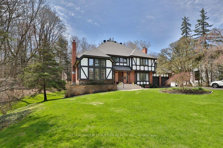 Property Photo:  670 Meadow Wood Road  ON L5J 2S6 