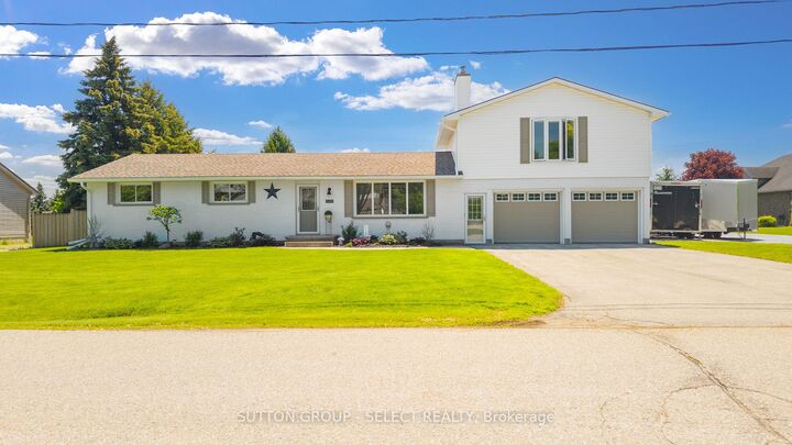 Property Photo:  51169 Clinton Street  ON N0L 2J0 