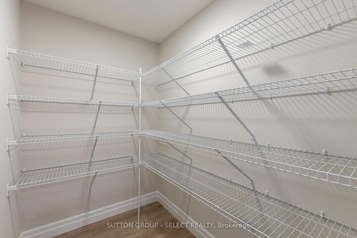 Property Photo:  6437 Heathwoods Avenue  ON N6P 0J5 