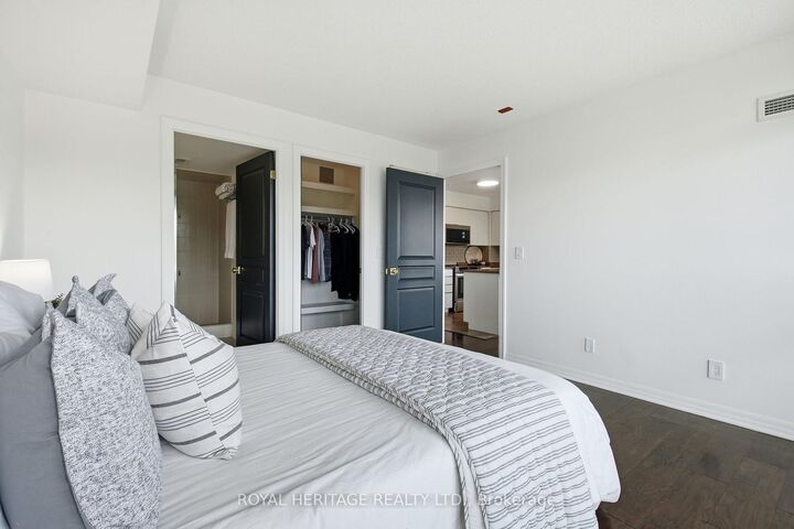Property Photo: 1600 Charles Street 311 ON L1N 0G4