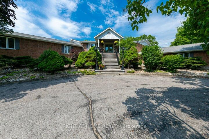 Property Photo: 550 Queen Street E ON K7G 2B1