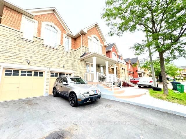 Property Photo: 43 Tatra Crescent ON L6Y 0K5