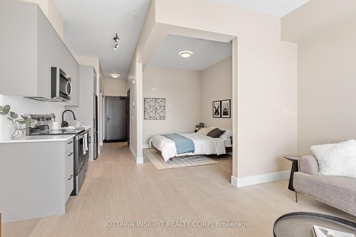 Property Photo:  180 Kanata Avenue 1A  ON K2K 3L9 