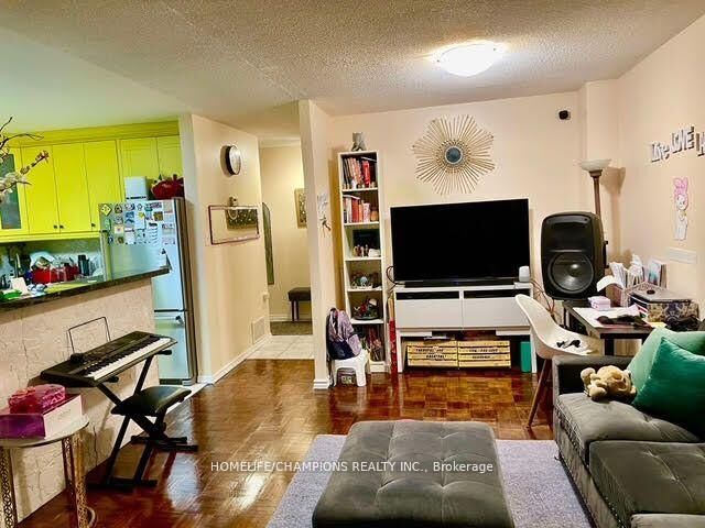 Property Photo:  23 Four Winds Drive 14  ON M3J 1K7 