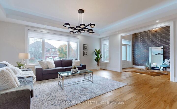 Property Photo:  858 Strouds Lane  ON L1V 1H2 