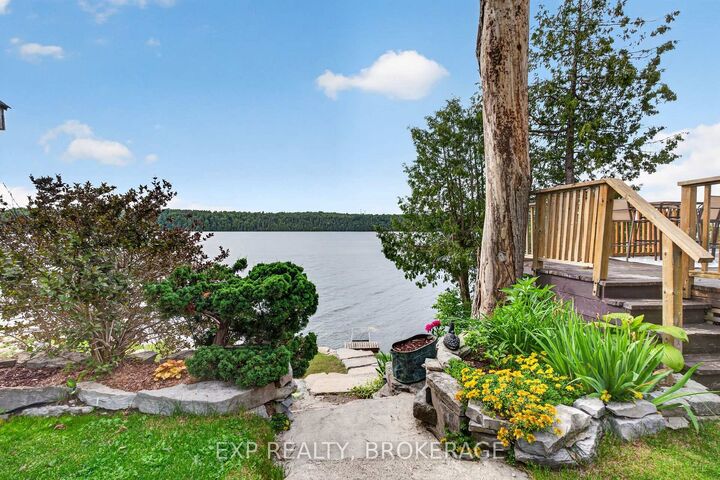 Property Photo: 1048 Lark Lane ON K0H 1X0