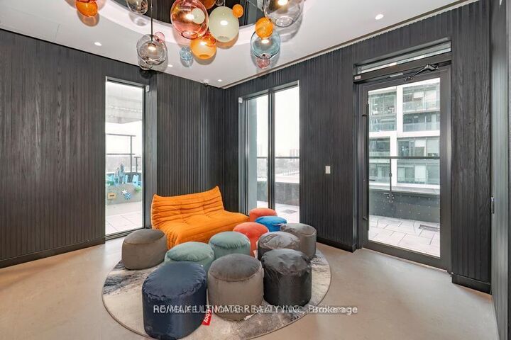 Property Photo:  20 Soudan Avenue 3203  ON M4S 0E2 