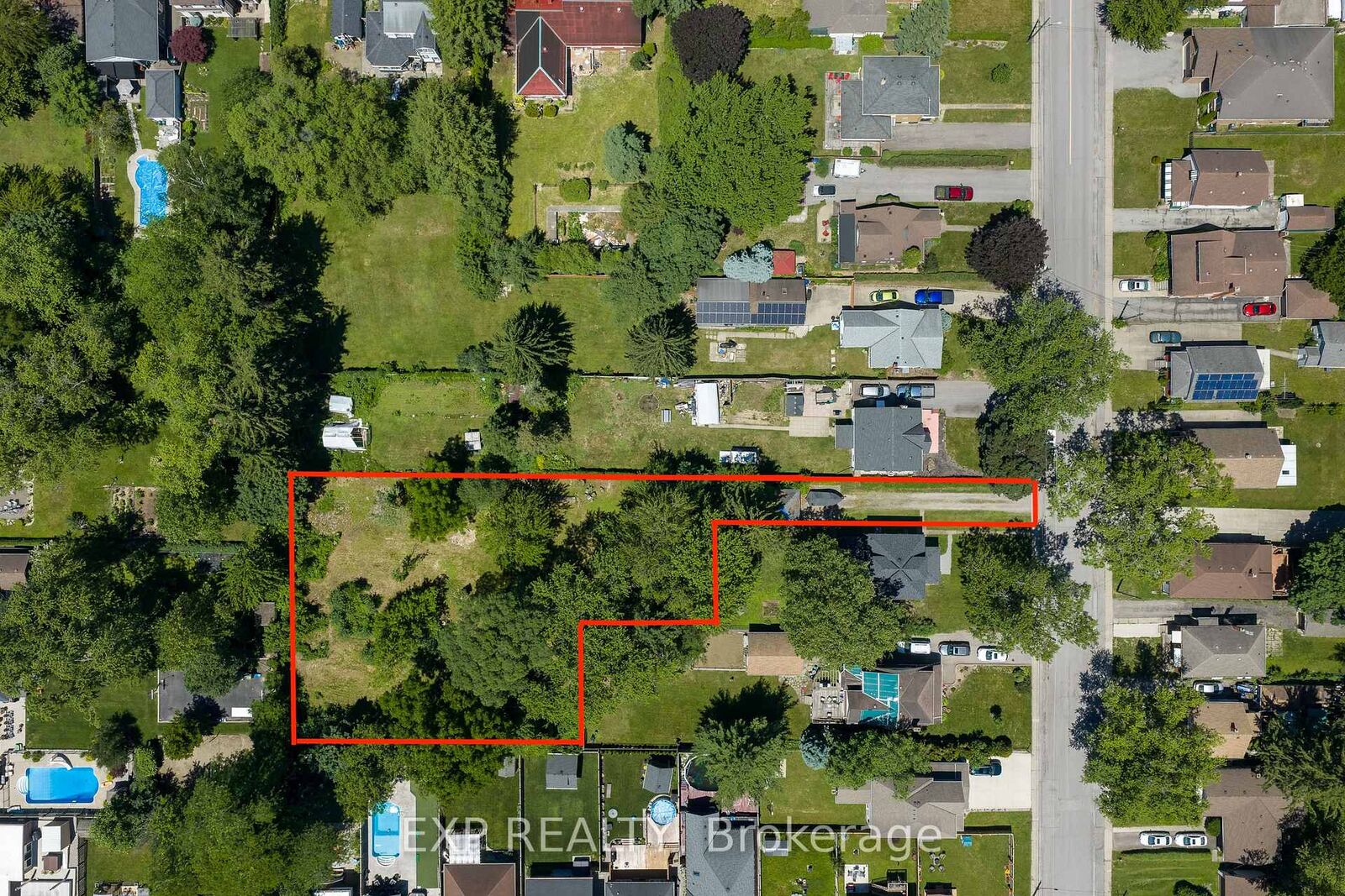 Property Photo:  6111 Carlton Avenue  ON L2G 5J8 