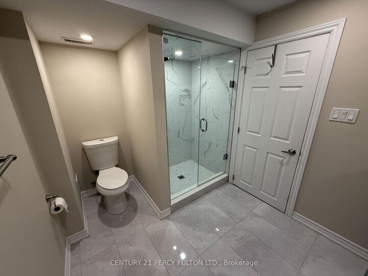 Property Photo:  7 Redmond Drive  ON L1S 5R7 