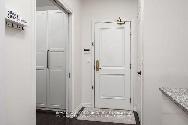 Property Photo:  9225 Jane Street N 307  ON L6A 0J7 