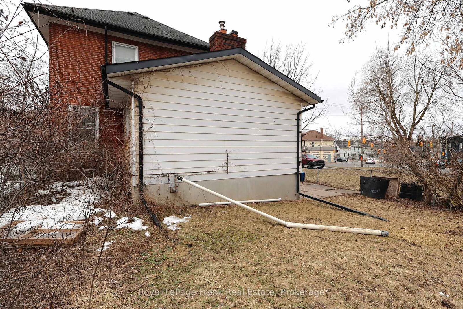Photo de la propriété:  294 Parkhill Road W  ON K9H 3H7 