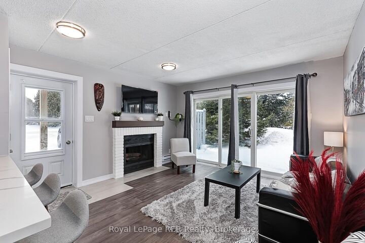 Photo de la propriété:  21 Dawson Drive 80  ON L9Y 5B4 