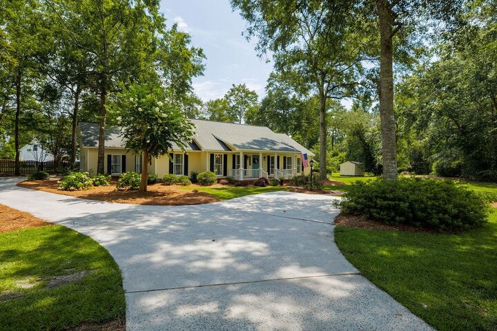 Property Photo:  4814 Springbrook Drive  GA 31632 
