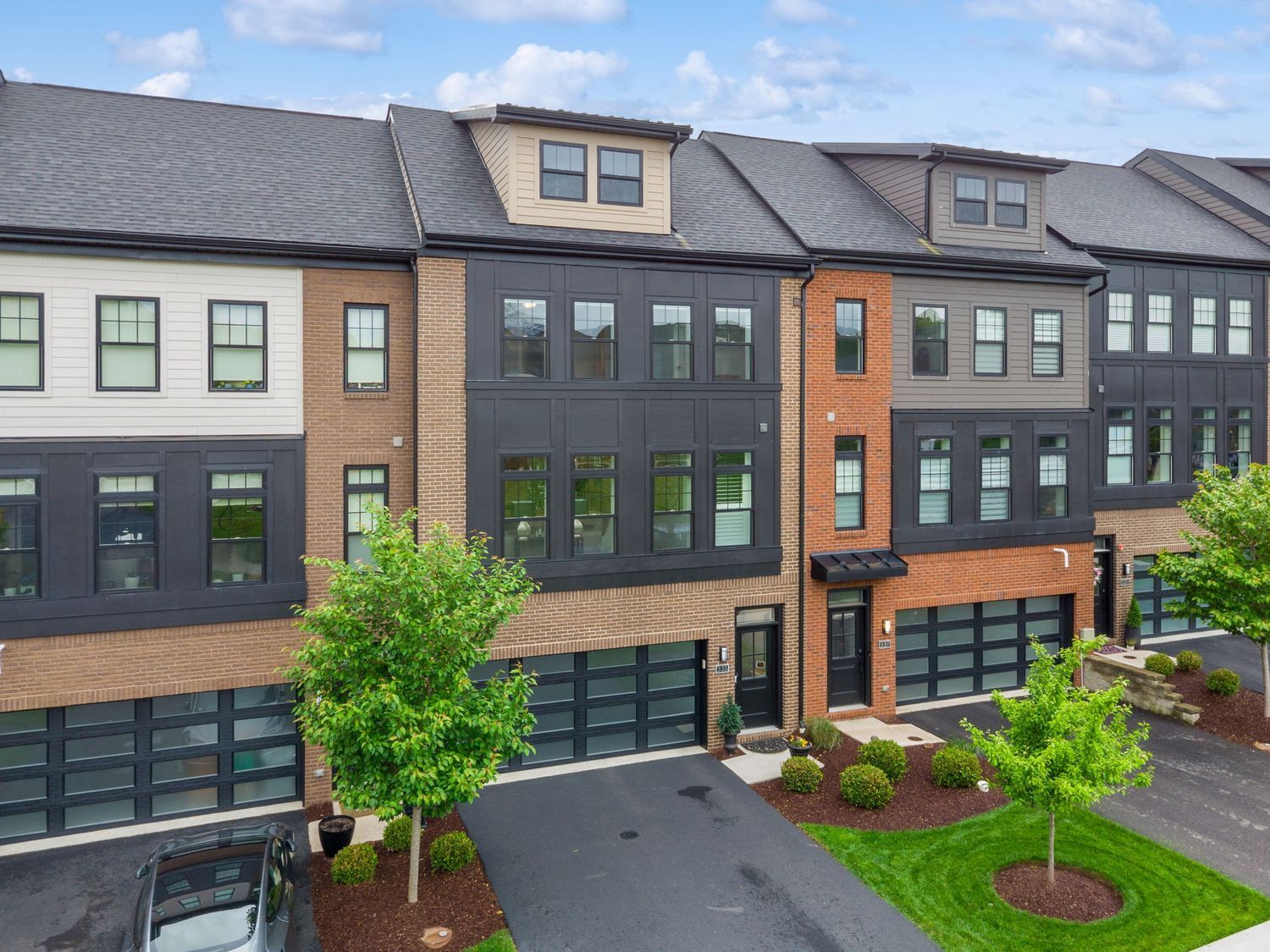Property Photo:  335 Azalea Dr.  PA 15367 