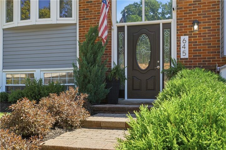 Property Photo:  645 Carnival Dr  PA 15239 