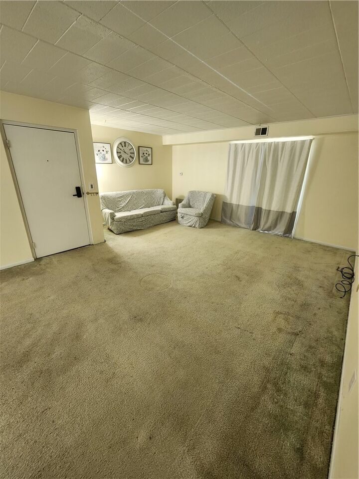Property Photo:  3 Hiland Valley Dr 306  PA 15229 