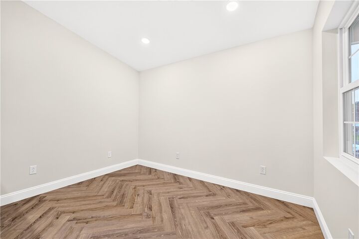 Property Photo:  213 Reed Ave  PA 15342 