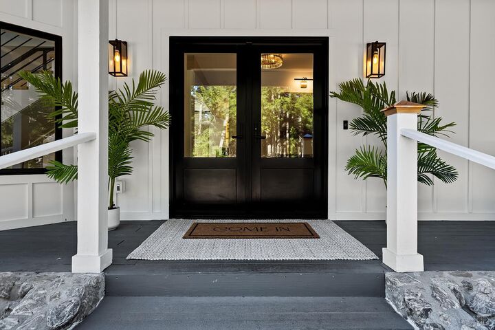 Property Photo:  3229 W Dry Creek Road  CA 95448 