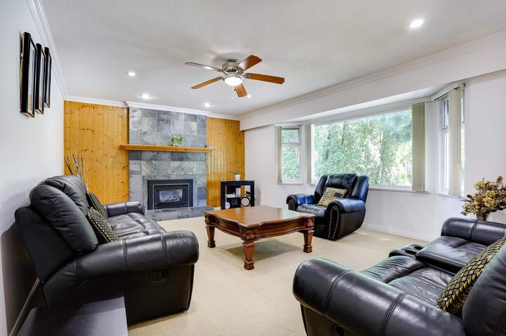 Property Photo: 15135 86B Avenue BC V3S 4V3