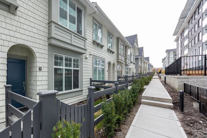Property Photo: 13629 81A Avenue 4 BC V3W 3M4
