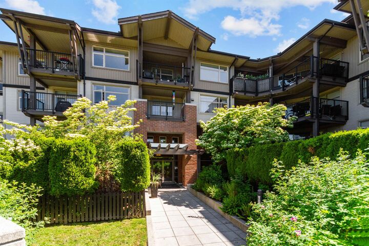 400 Klahanie Drive 315 — photo 1