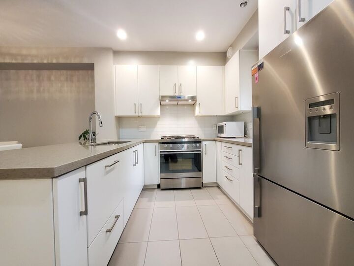 Property Photo:  59xx Oak St Vancouver Bc  BC V6M 2W2 
