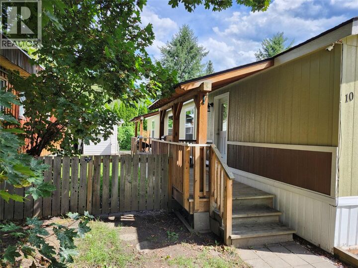 Property Photo: 318 Humbert Street 10 BC V0E 2S0