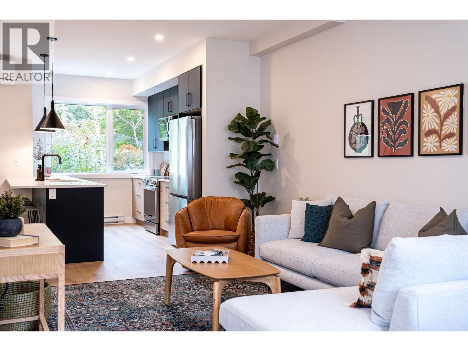 Property Photo:  408 King Street  BC V0E 2S0 