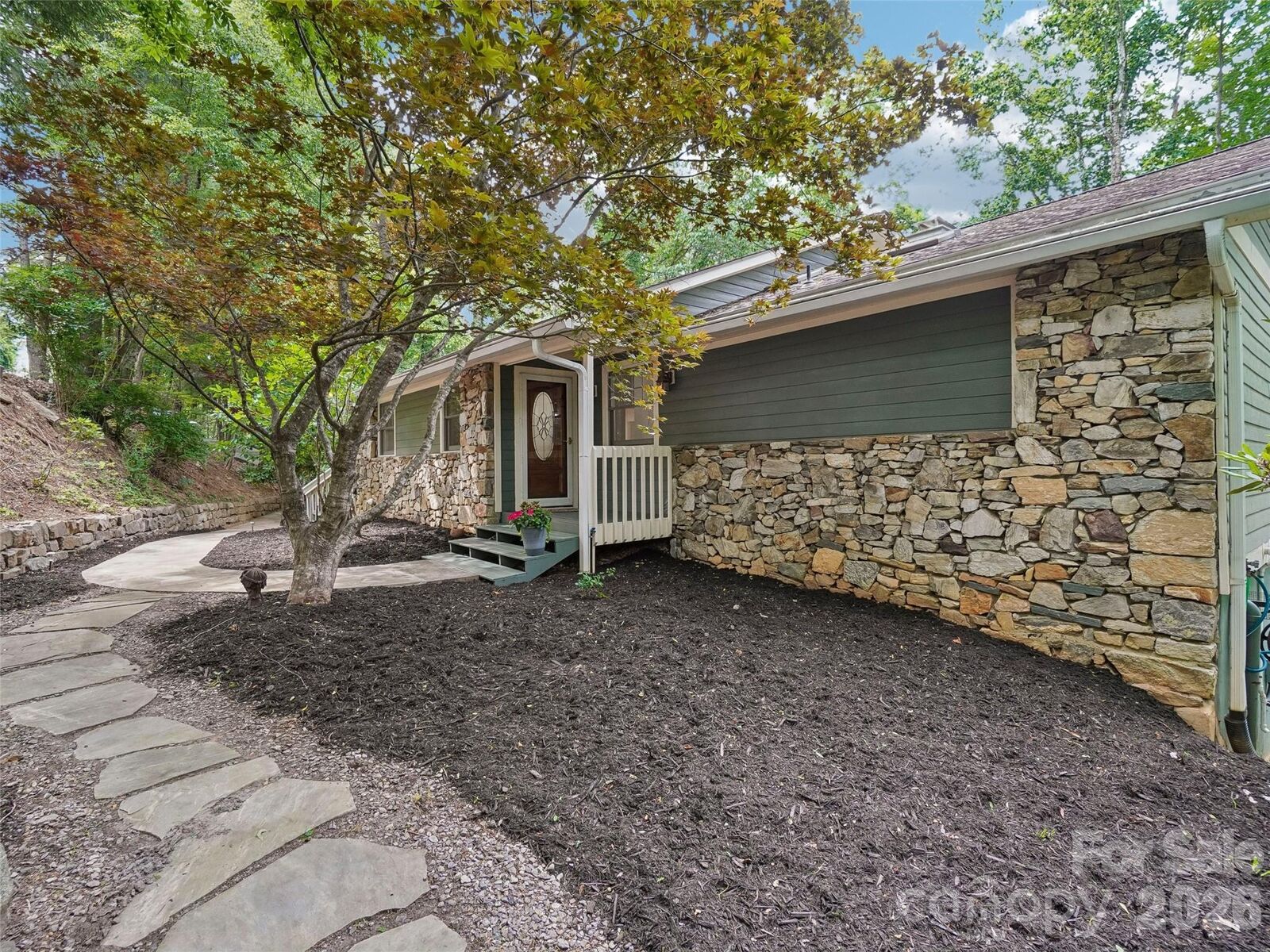 Property Photo: 10 Chestnut Top Circle NC 28759