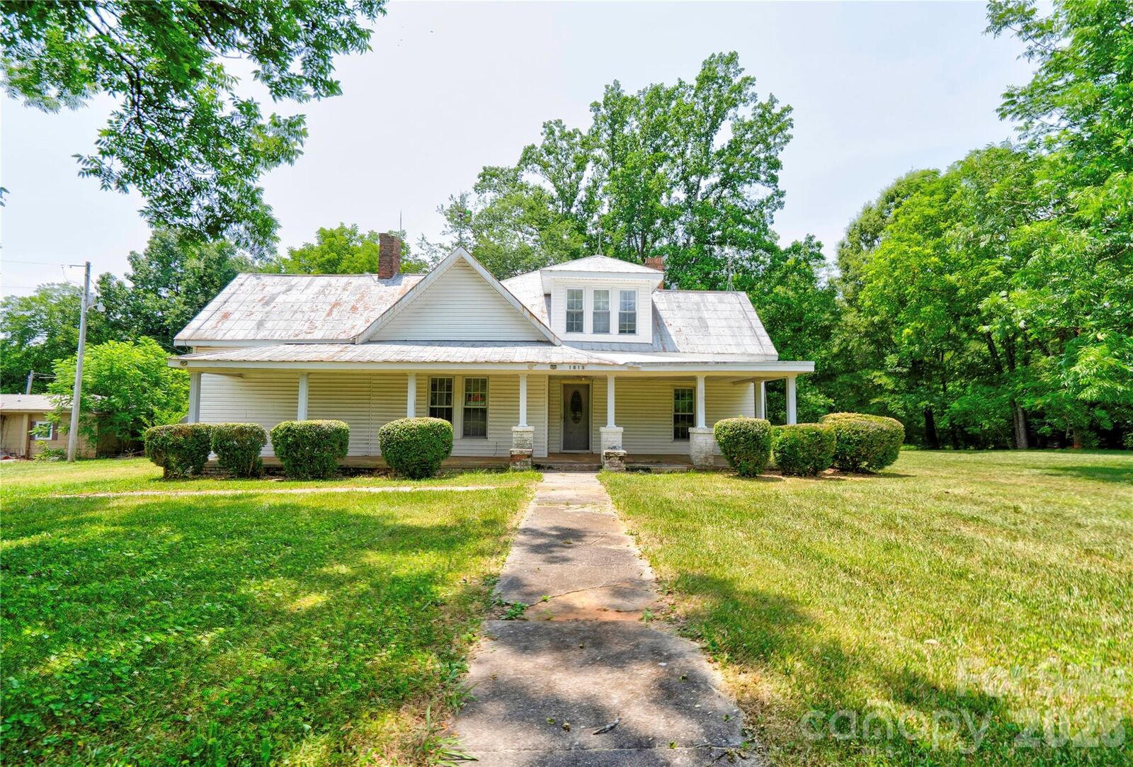 Property Photo:  1813 Saint Marks Church Road  NC 28033 