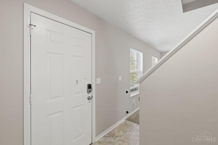 Property Photo: 884 Venetian Terrace OH 45224