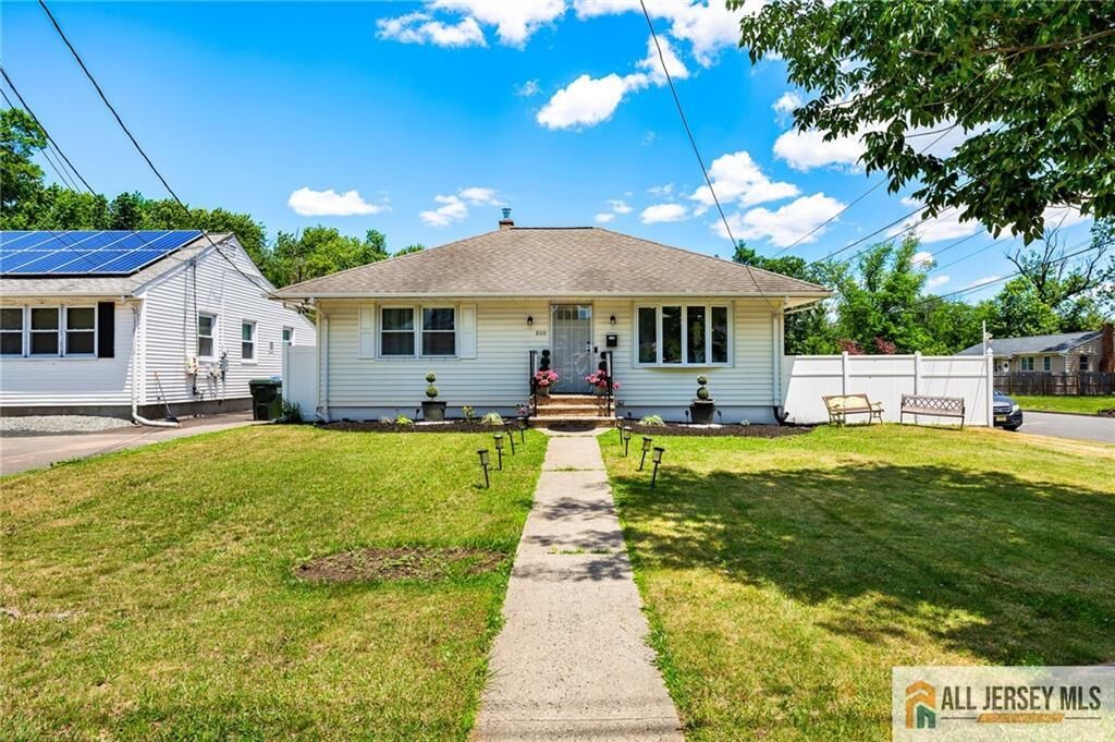 Property Photo:  800 N Washington Avenue  NJ 08812 