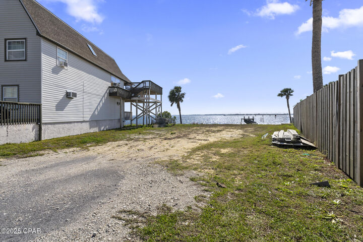 Property Photo:  1037 Bay Circle  FL 32407 