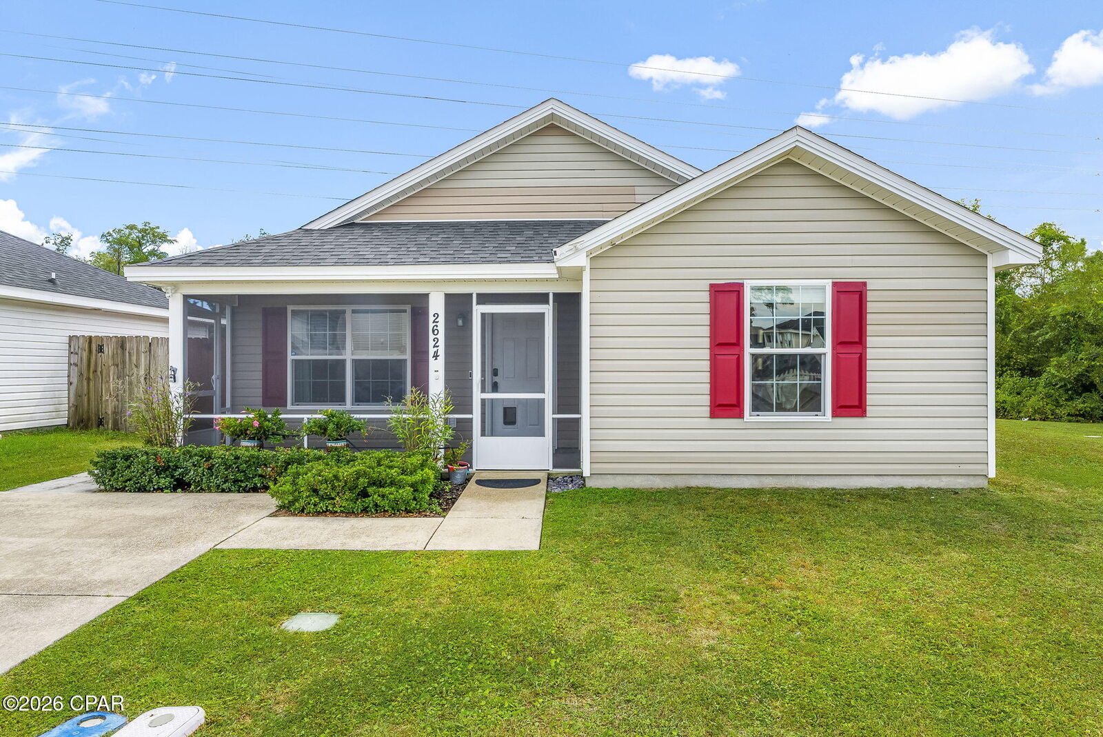 Property Photo: 2624 Avondale Court FL 32404