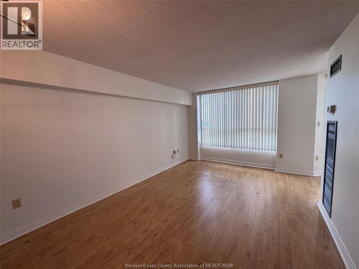 Property Photo:  75 Riverside Drive East 406  ON N9A 2S4 