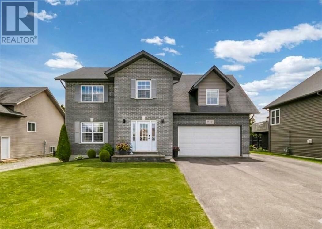Property Photo:  1399 Jeanne D'Arc St  ON P3P 0B9 