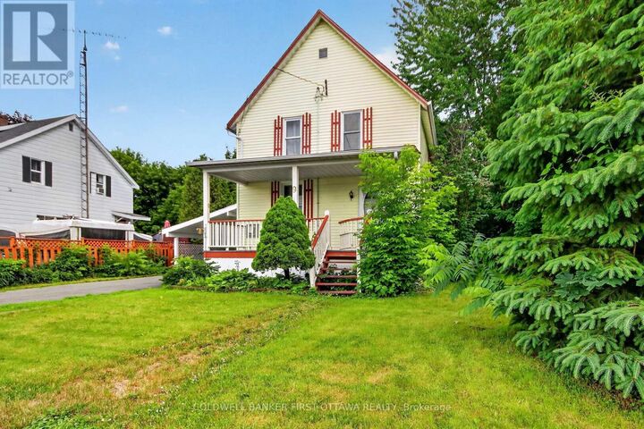 Property Photo:  9 Maud Street  ON K0C 1X0 