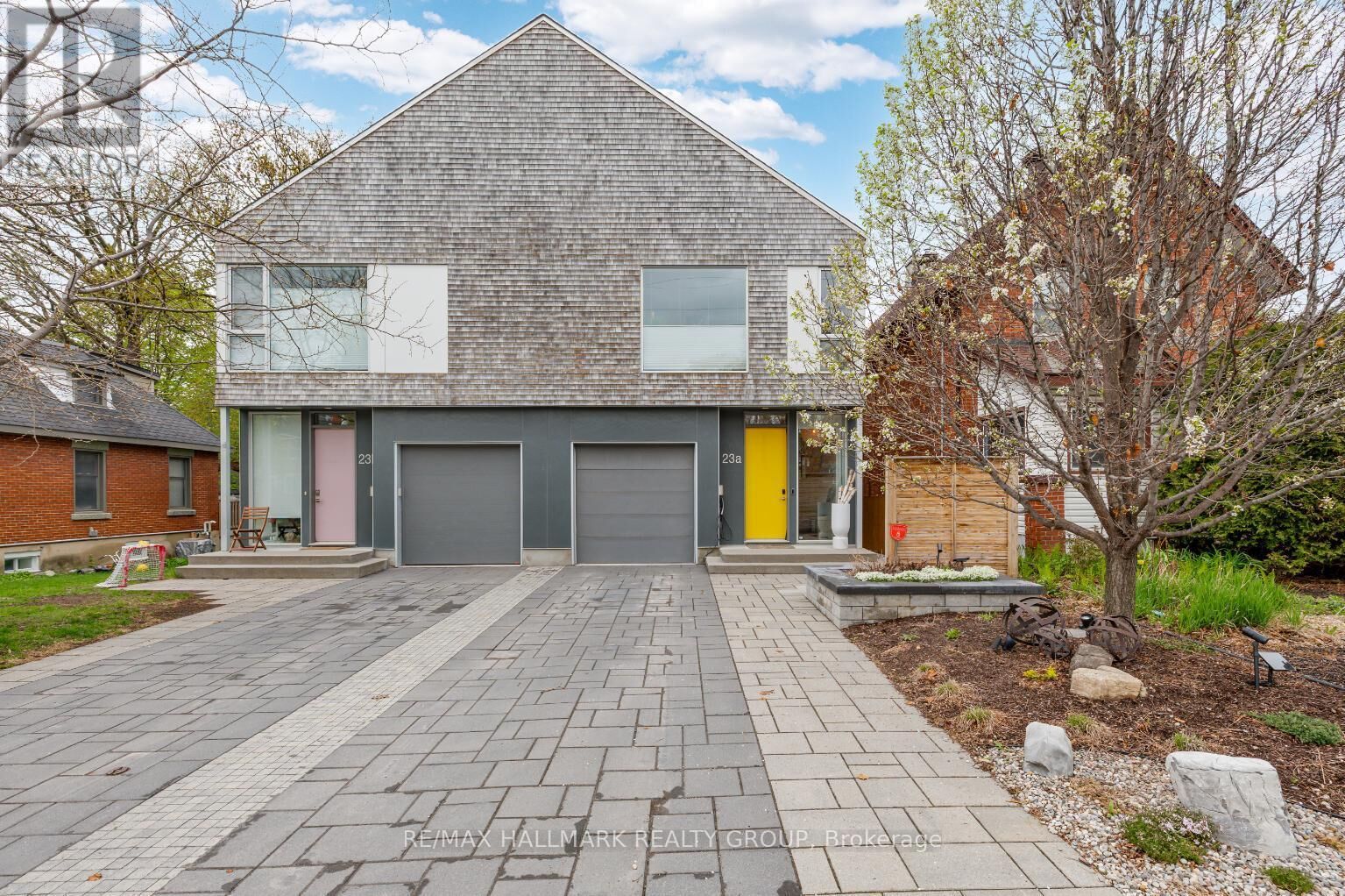 Property Photo:  23 Helena Street A  ON K1Y 3M7 