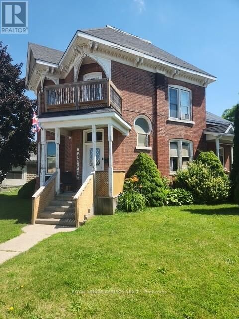 Property Photo:  89 Sydenham Street East 87-89  ON N5H 1L4 