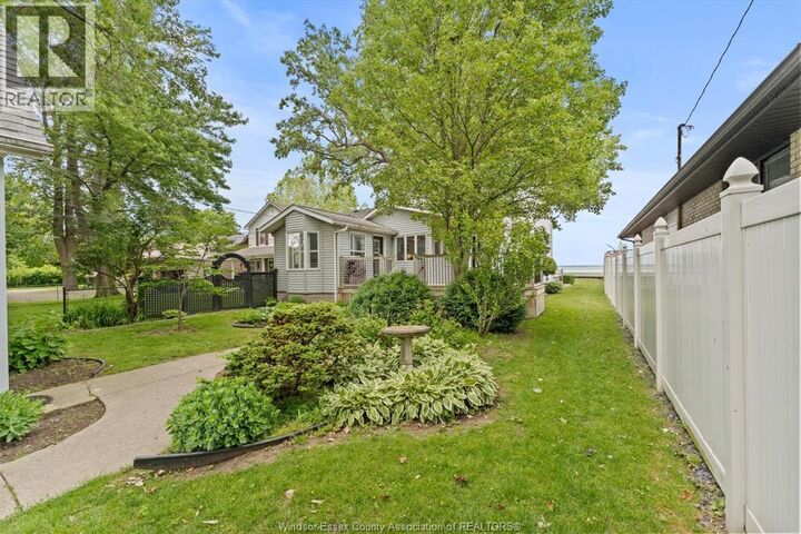 Property Photo:  12746 Riverside Drive  ON N8N 1A3 