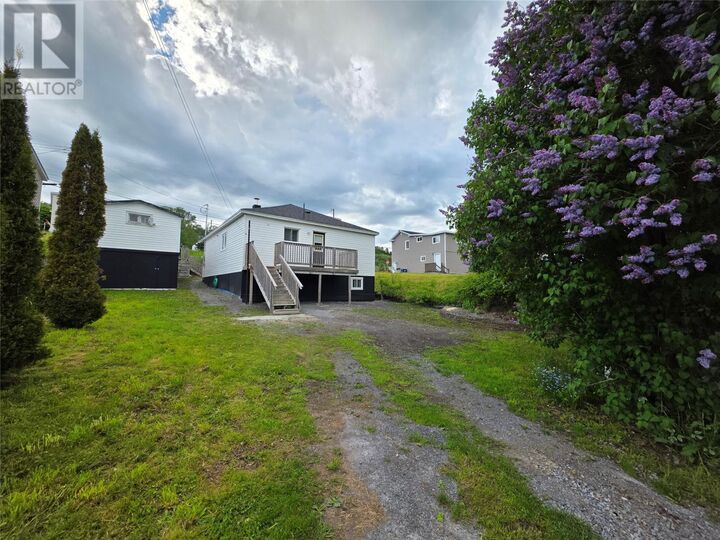 Property Photo:  1 East Avenue  NL A2H 5A4 