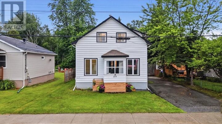 Property Photo:  279 Orell Street  ON P3L 1B5 