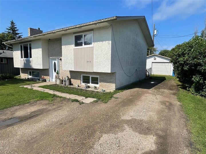Property Photo:  245 Young Street  MB R0K 0H0 