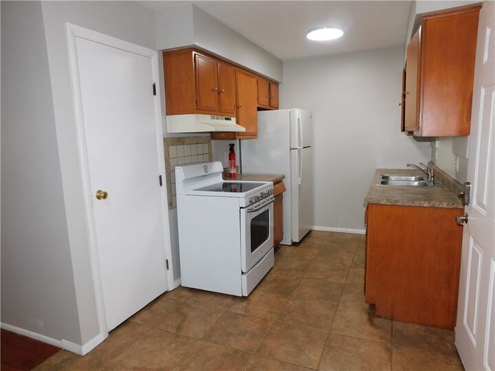 Property Photo:  1718 Radio Road  OH 45403 